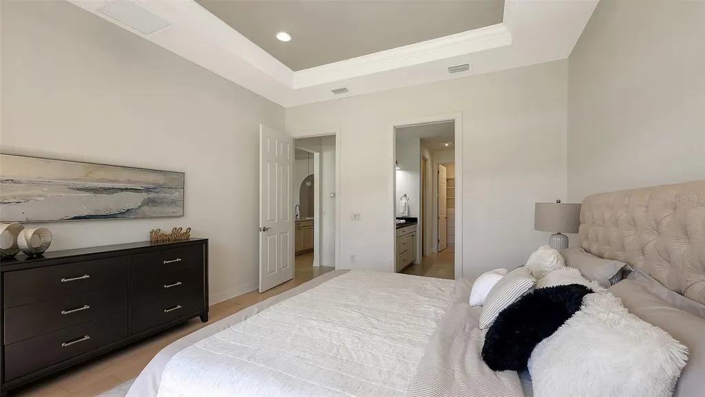 5987 Snowy Egret Drive Sarasota FL 34238