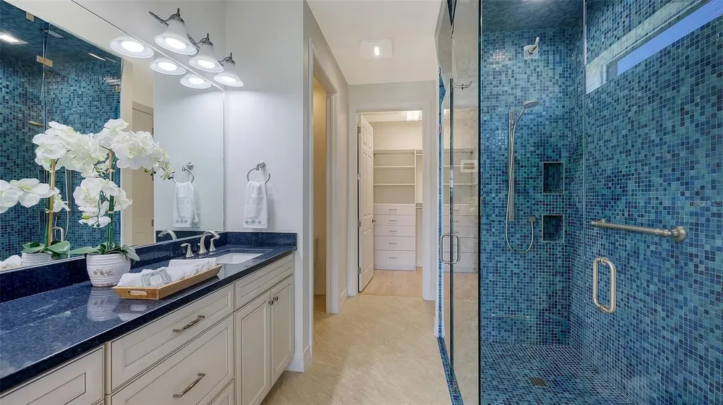 5987 Snowy Egret Drive Sarasota FL 34238