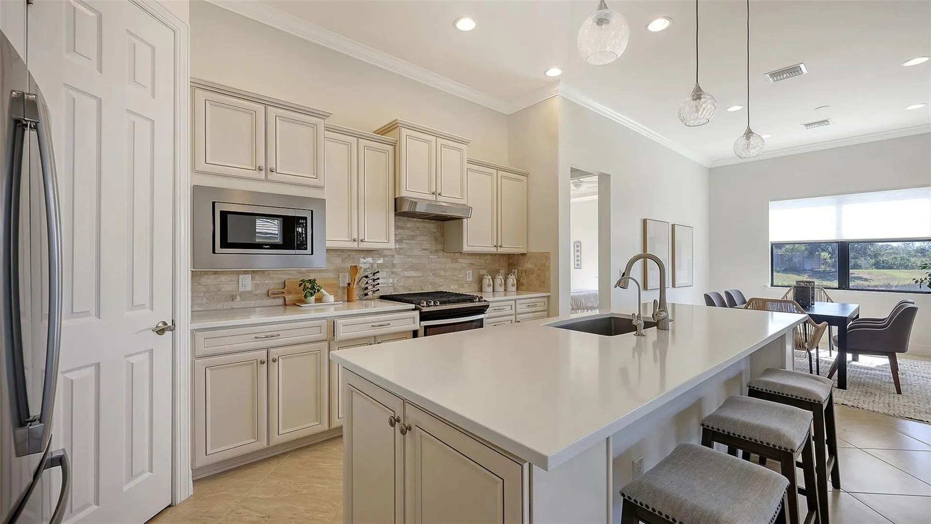 5987 Snowy Egret Drive Sarasota FL 34238