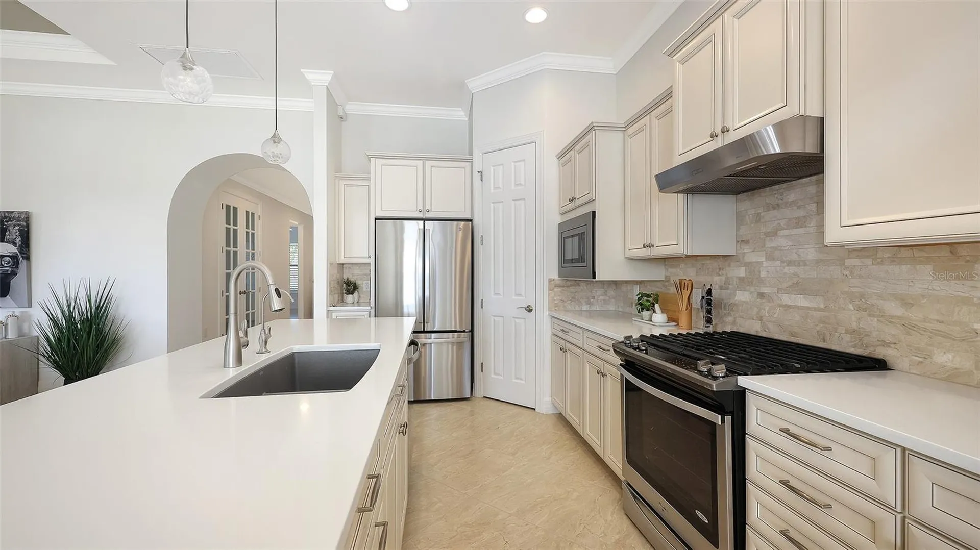 5987 Snowy Egret Drive Sarasota FL 34238