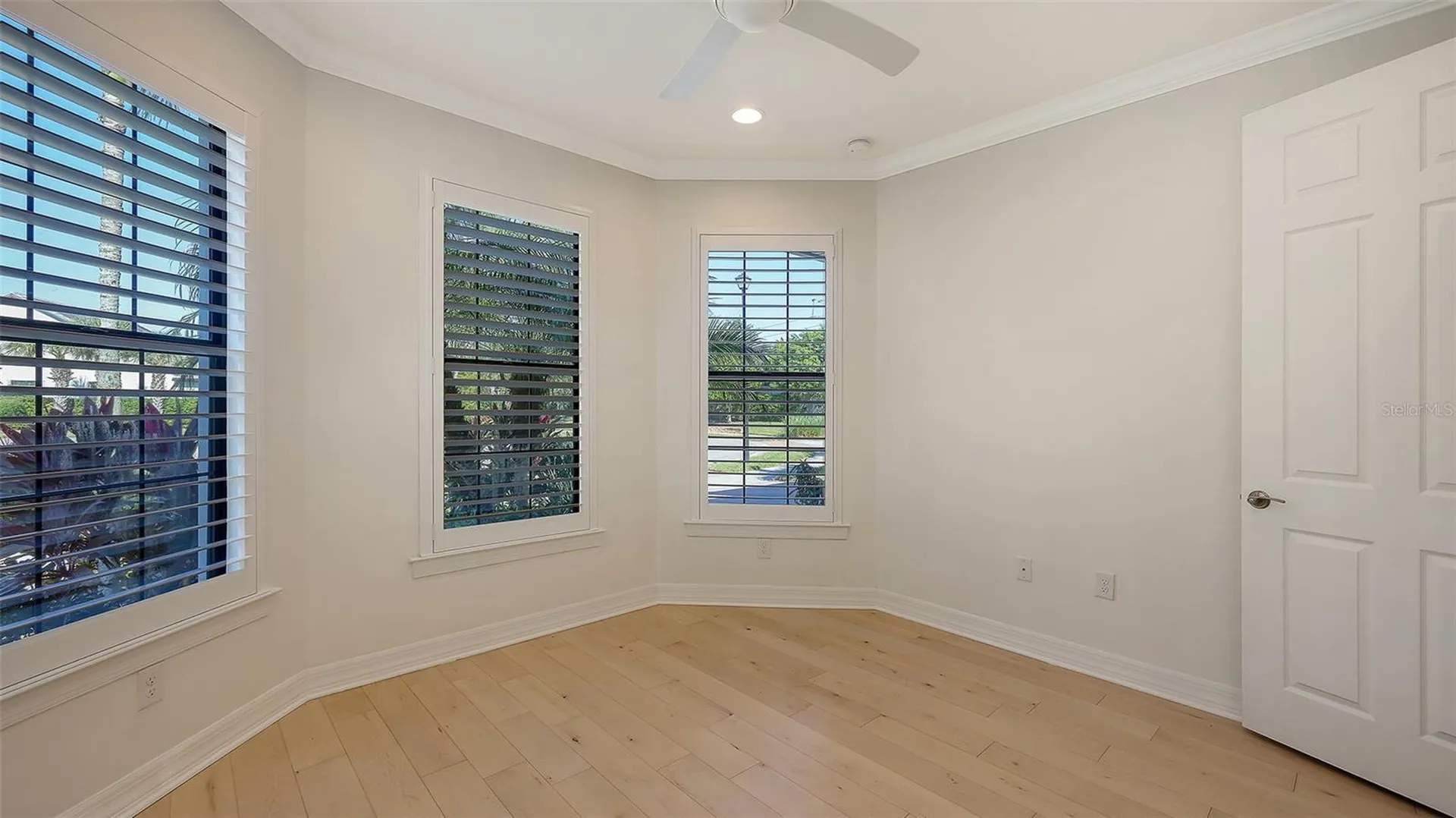 5987 Snowy Egret Drive Sarasota FL 34238
