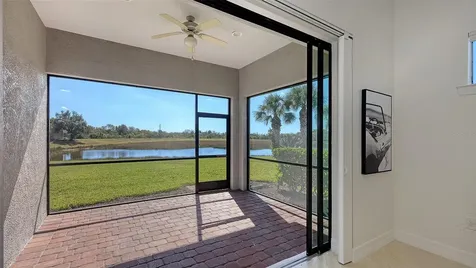 5987 Snowy Egret Drive Sarasota FL 34238