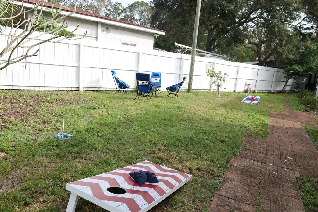 7716 Dartmouth Avenue N St Petersburg FL 33710
