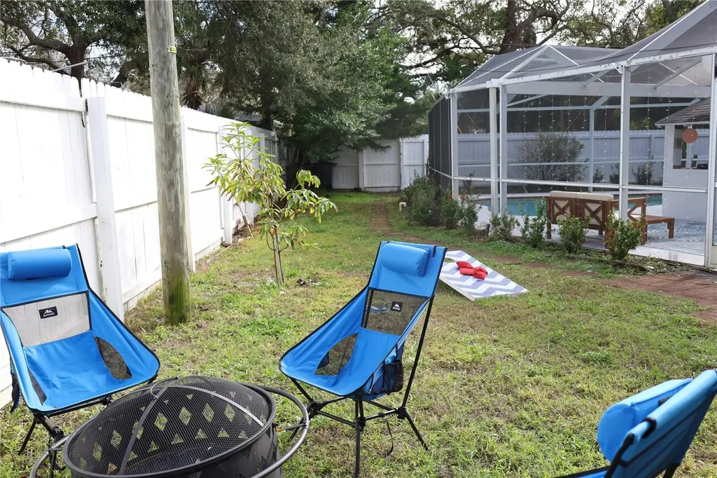 7716 Dartmouth Avenue N St Petersburg FL 33710