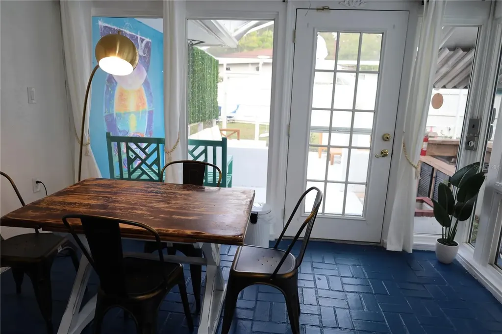 7716 Dartmouth Avenue N St Petersburg FL 33710
