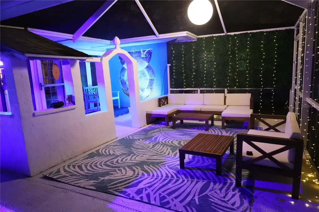 7716 Dartmouth Avenue N St Petersburg FL 33710