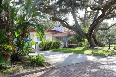 7716 Dartmouth Avenue N St Petersburg FL 33710