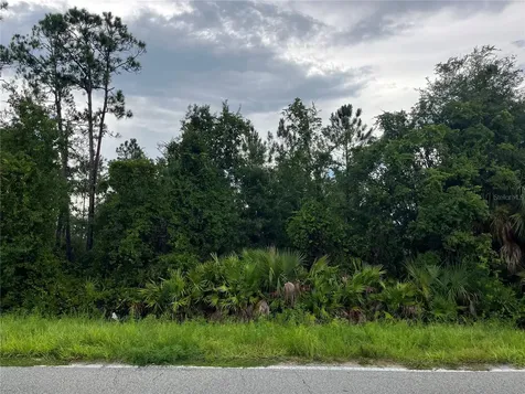 6883 St Johns Avenue Palatka FL 32177