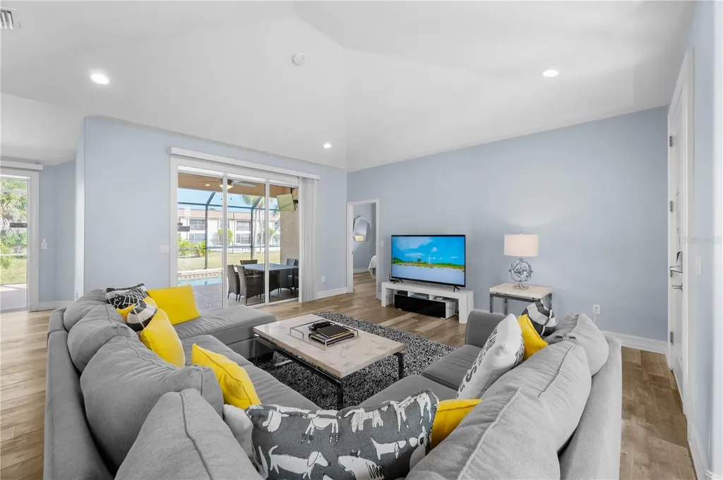 241 Annapolis Lane Rotonda West FL 33947