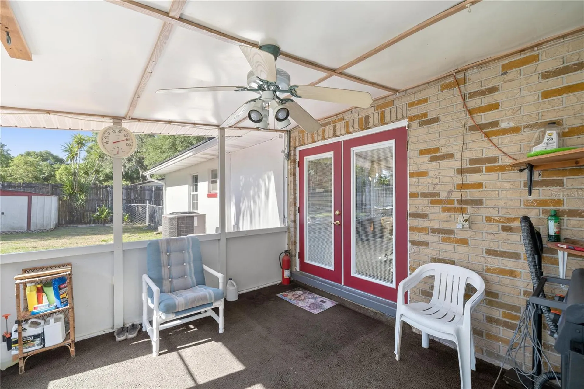 12351 SE Highway 464 Ocklawaha FL 32179