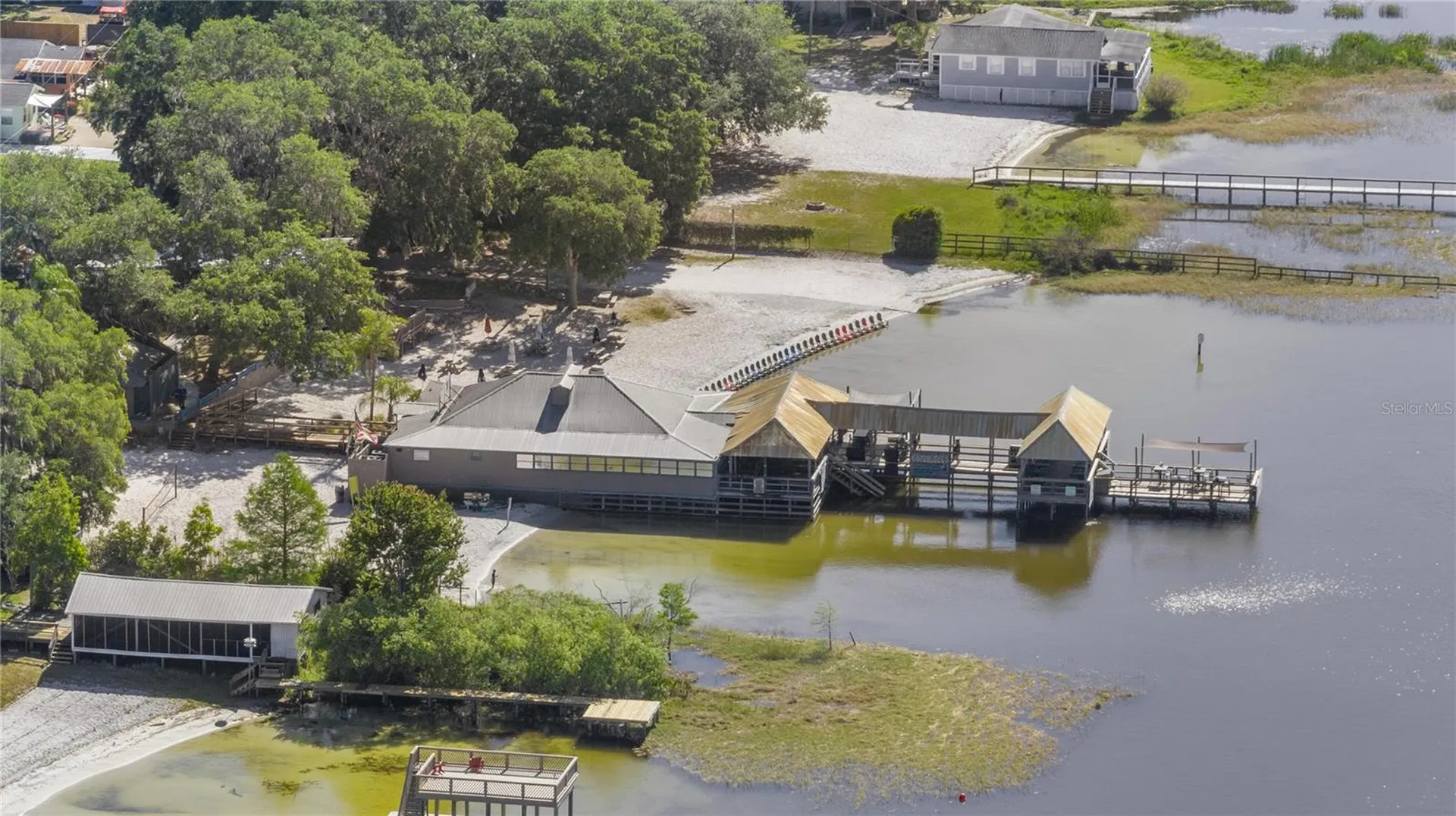 12351 SE Highway 464 Ocklawaha FL 32179