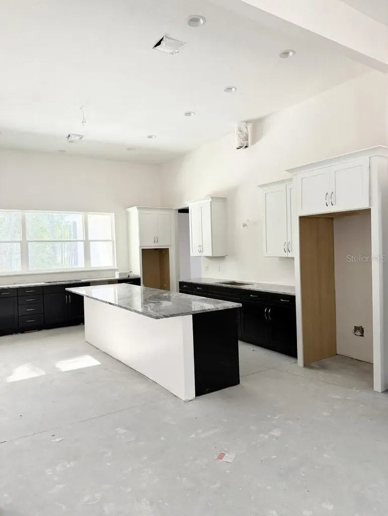 2207 County Road 243e Wildwood FL 34785