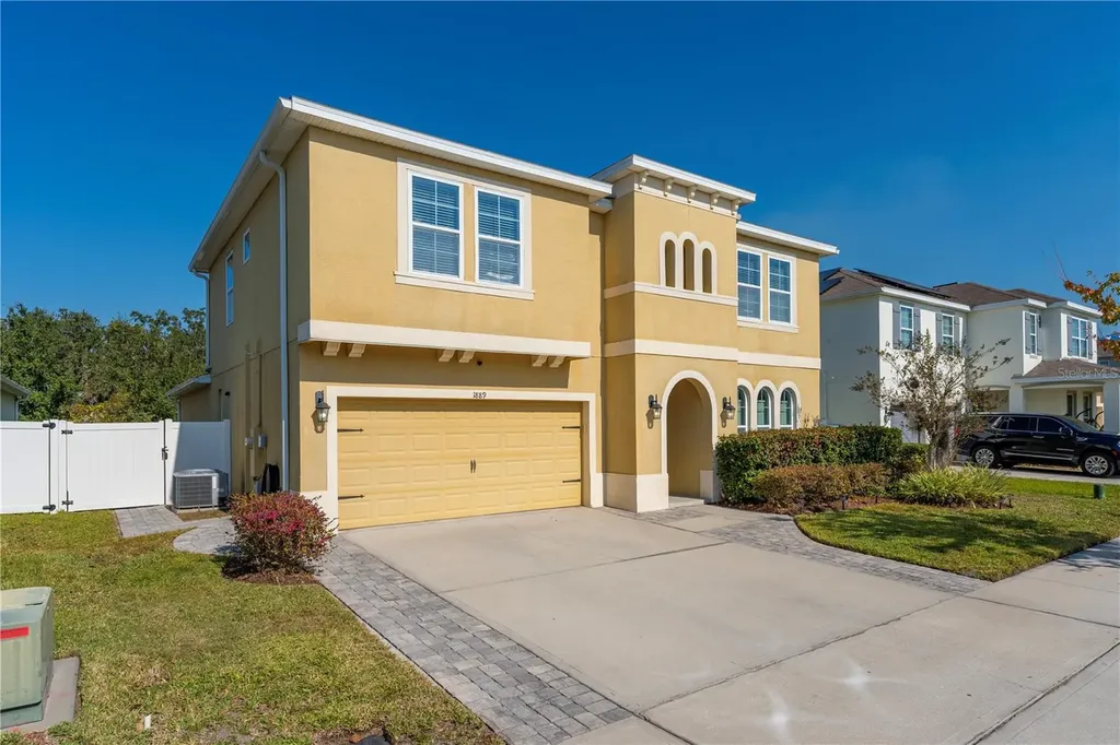 1889 Rustic Falls Drive Kissimmee FL 34744