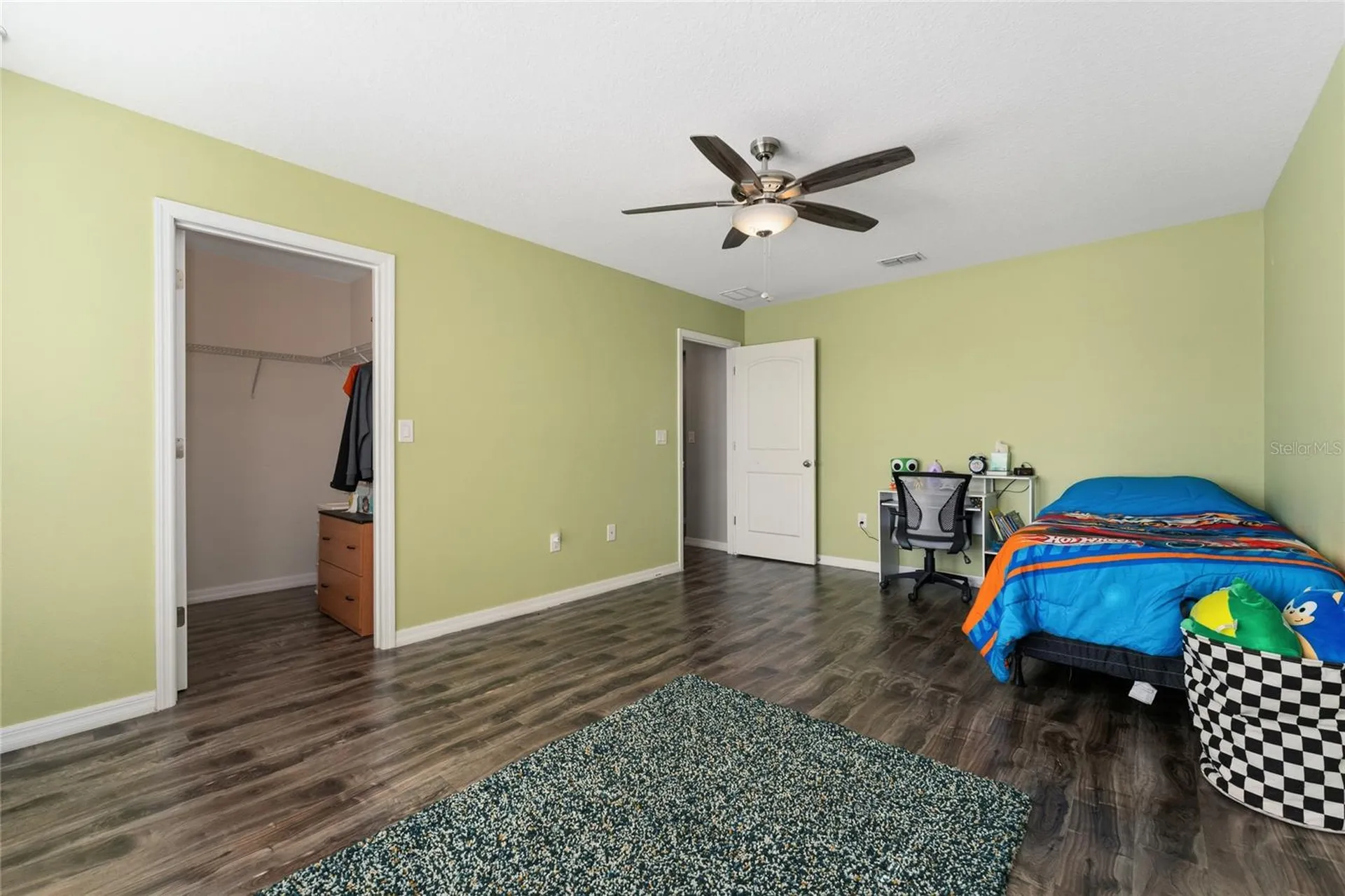 1889 Rustic Falls Drive Kissimmee FL 34744