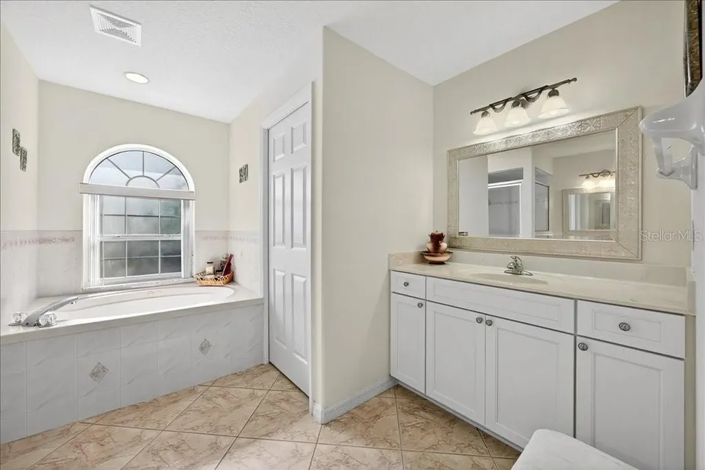 28 Fanshawe Lane Palm Coast FL 32137