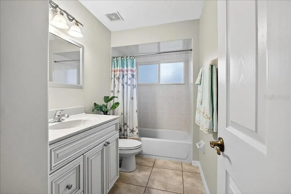 28 Fanshawe Lane Palm Coast FL 32137