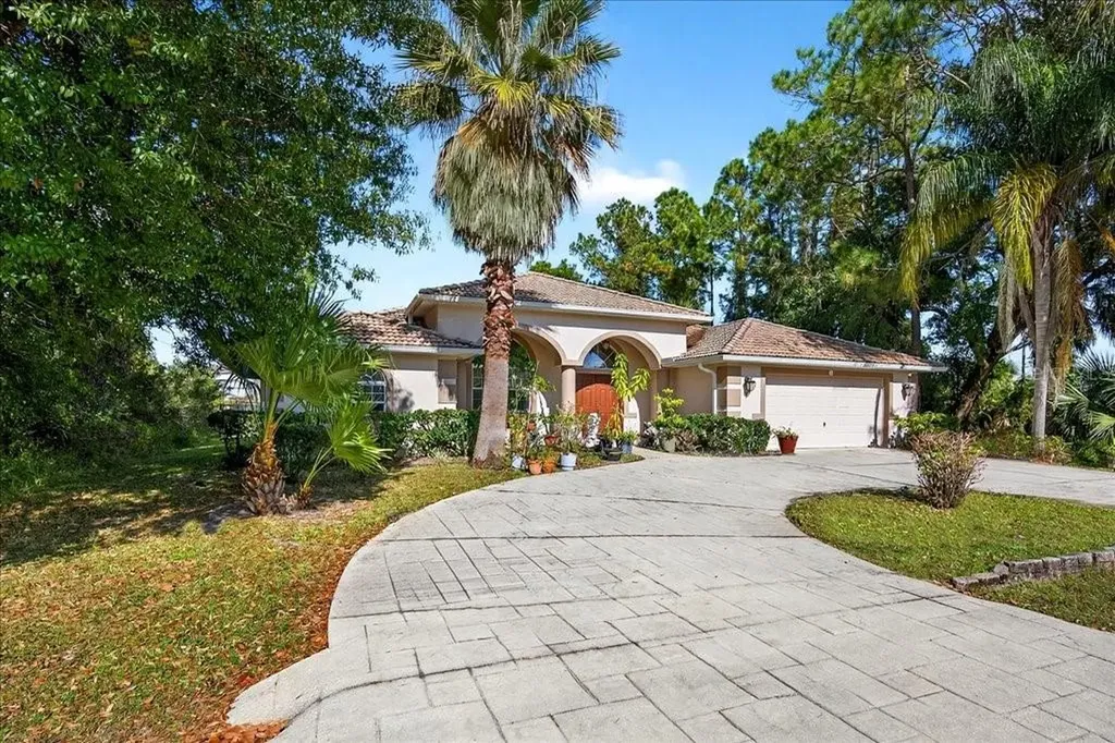 28 Fanshawe Lane Palm Coast FL 32137