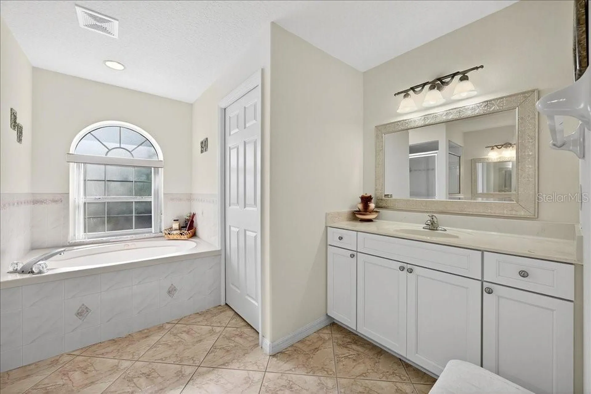 28 Fanshawe Lane Palm Coast FL 32137