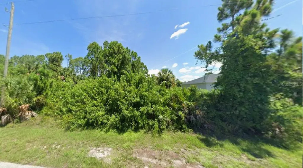 12244 Clarendon Avenue Port Charlotte FL 33981