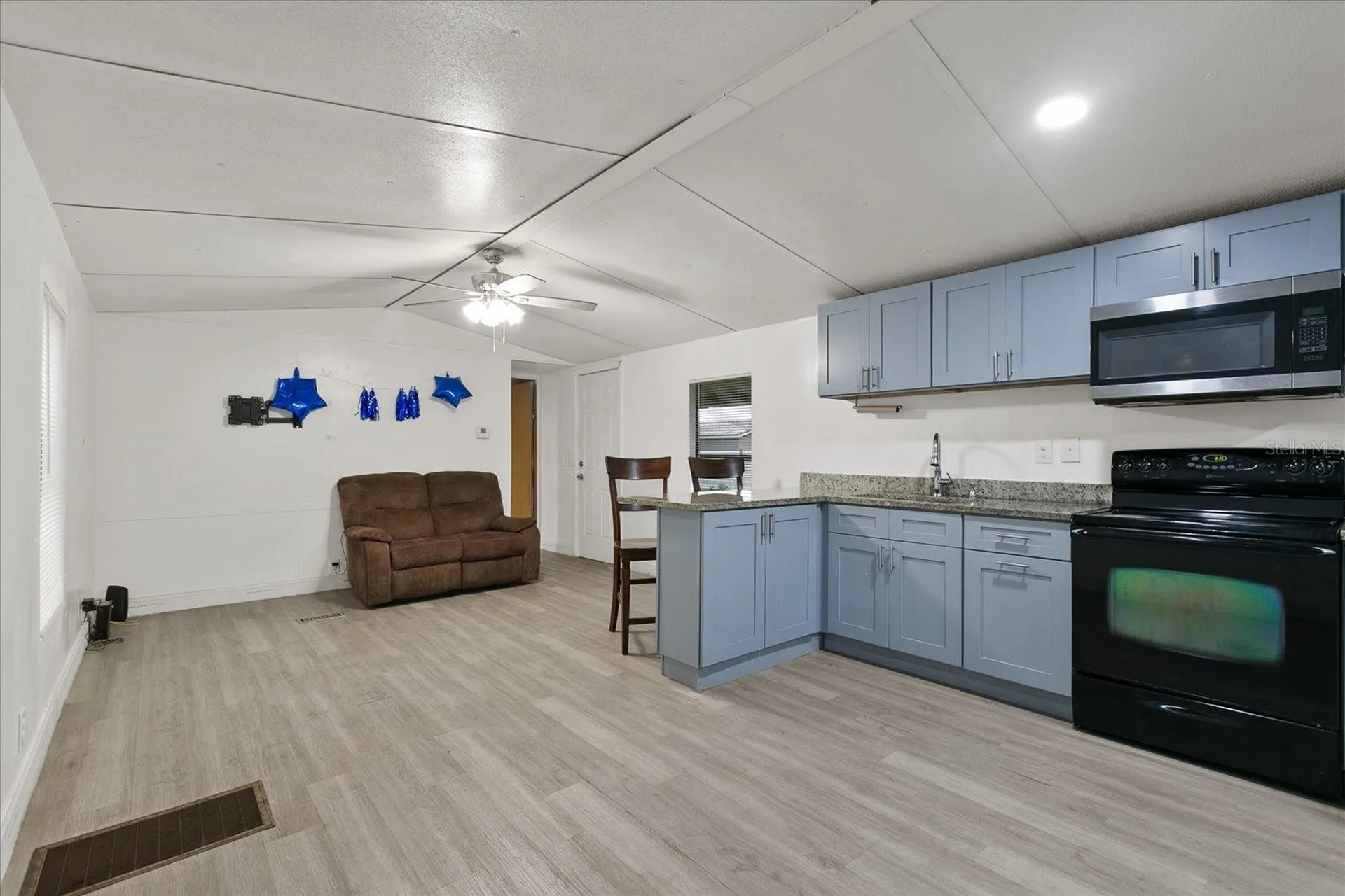 2102 Sydney Dover Road Dover FL 33527
