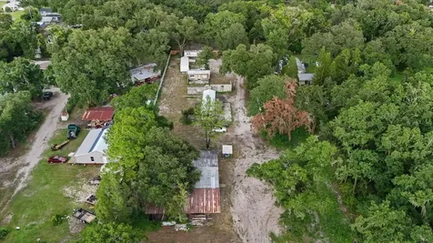 2102 Sydney Dover Road Dover FL 33527