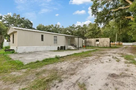 2102 Sydney Dover Road Dover FL 33527