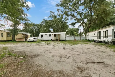 2102 Sydney Dover Road Dover FL 33527