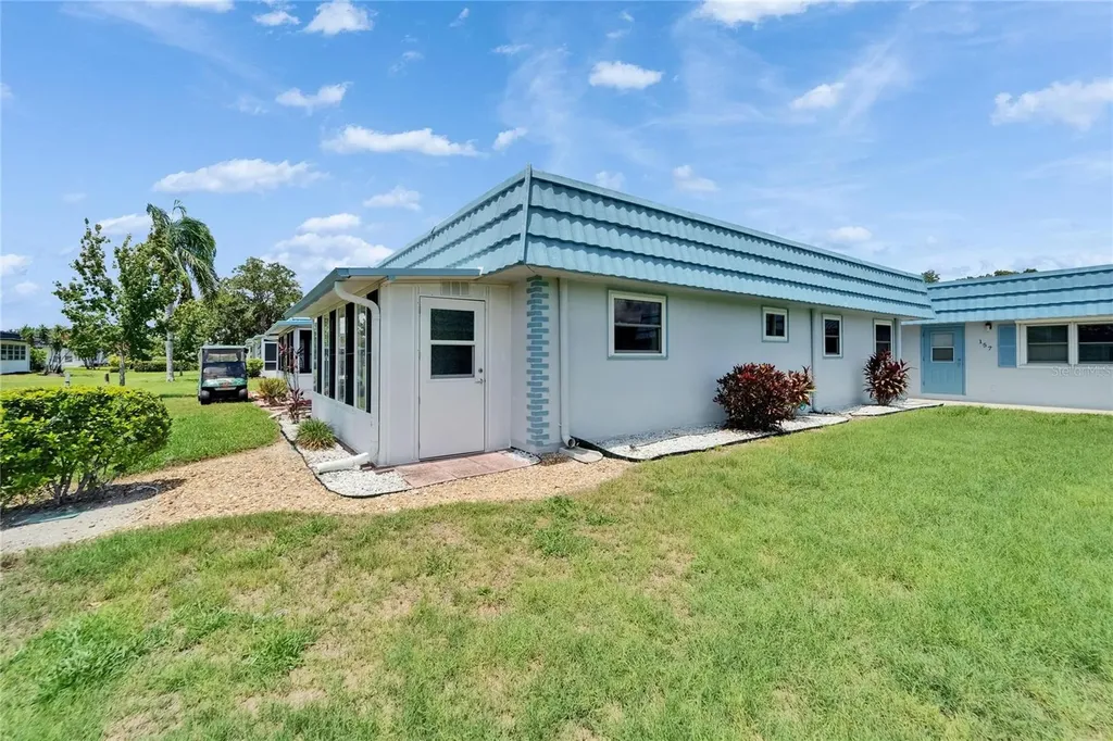 302 Andover Place Sun City Center FL 33573