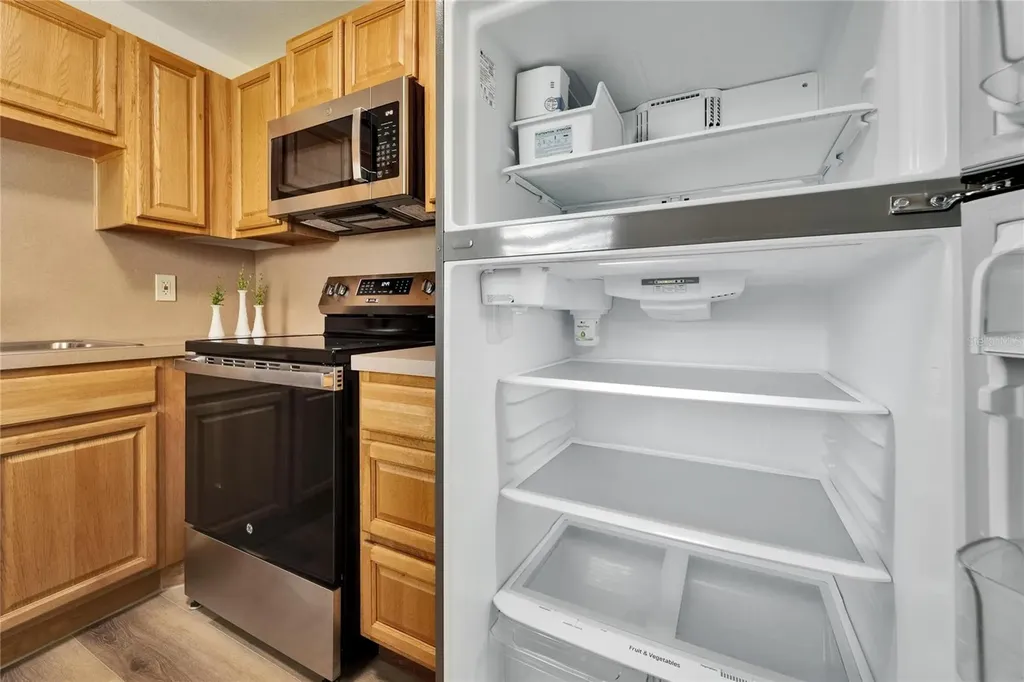 302 Andover Place Sun City Center FL 33573