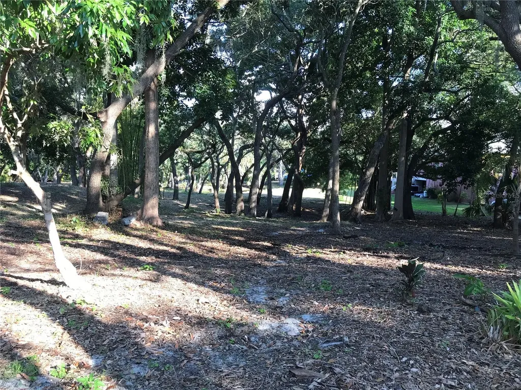 4407 S Shade Avenue Sarasota FL 34231