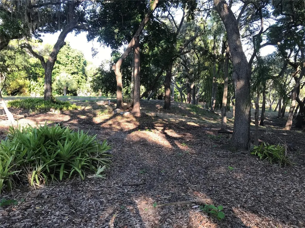 4407 S Shade Avenue Sarasota FL 34231