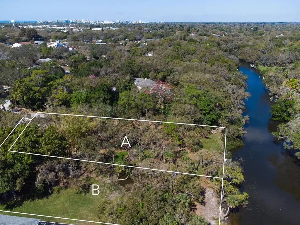 4407 S Shade Avenue Sarasota FL 34231