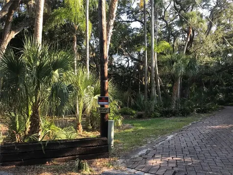 4407 S Shade Avenue Sarasota FL 34231
