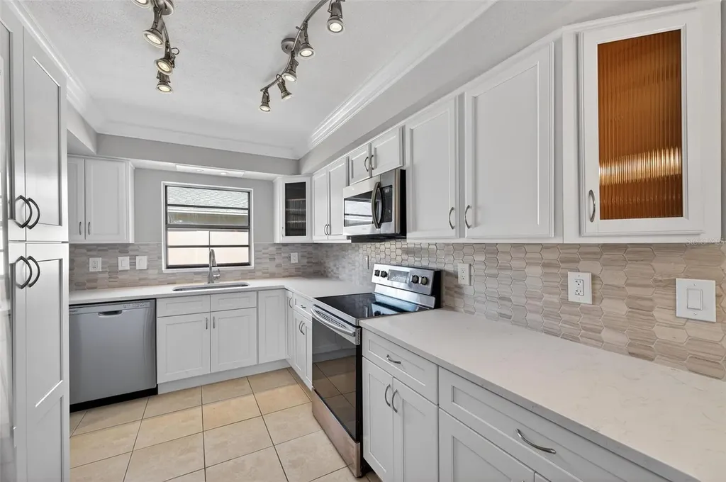 13601 Frigate Court Clearwater FL 33762