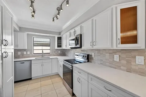 13601 Frigate Court Clearwater FL 33762