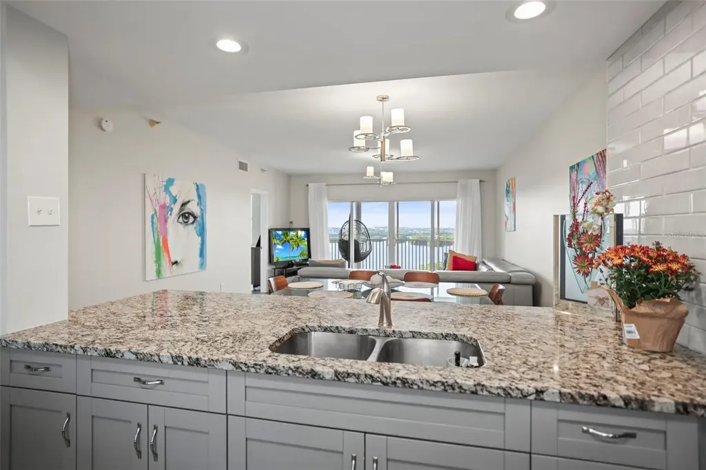 6495 Shoreline Drive St Petersburg FL 33708