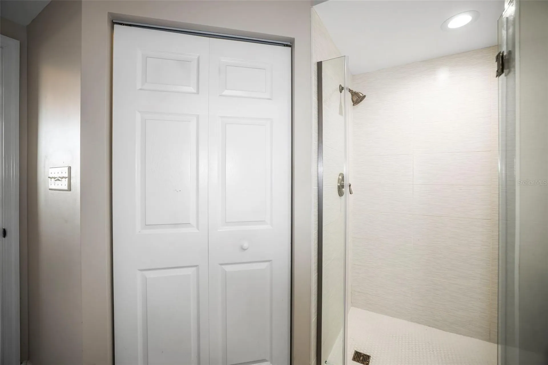 6495 Shoreline Drive St Petersburg FL 33708