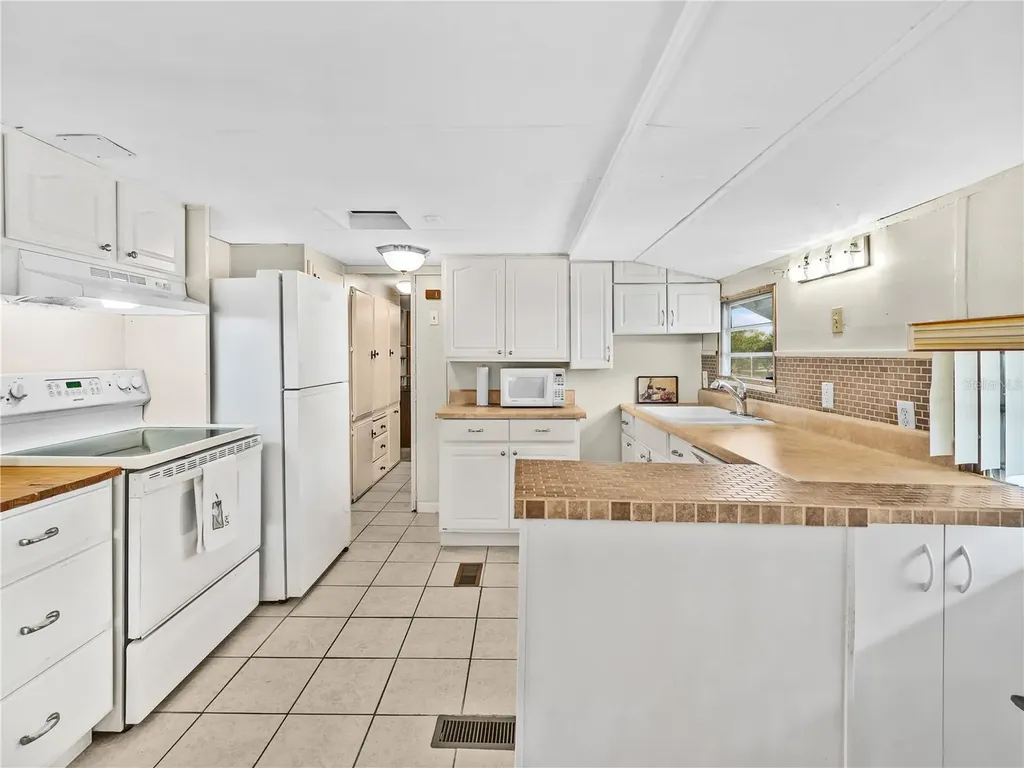 72 Silversides Street Lake Wales FL 33898