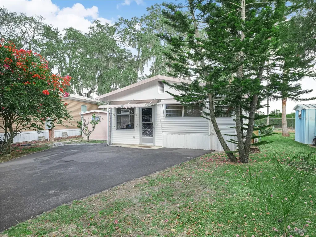 72 Silversides Street Lake Wales FL 33898