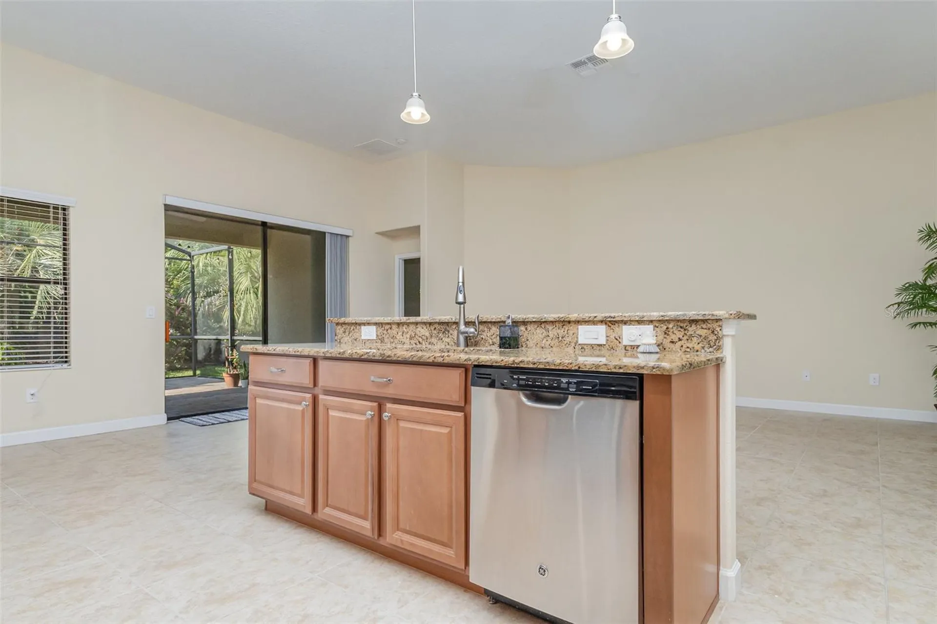 1392 Palmetto Dunes Street Davenport FL 33896