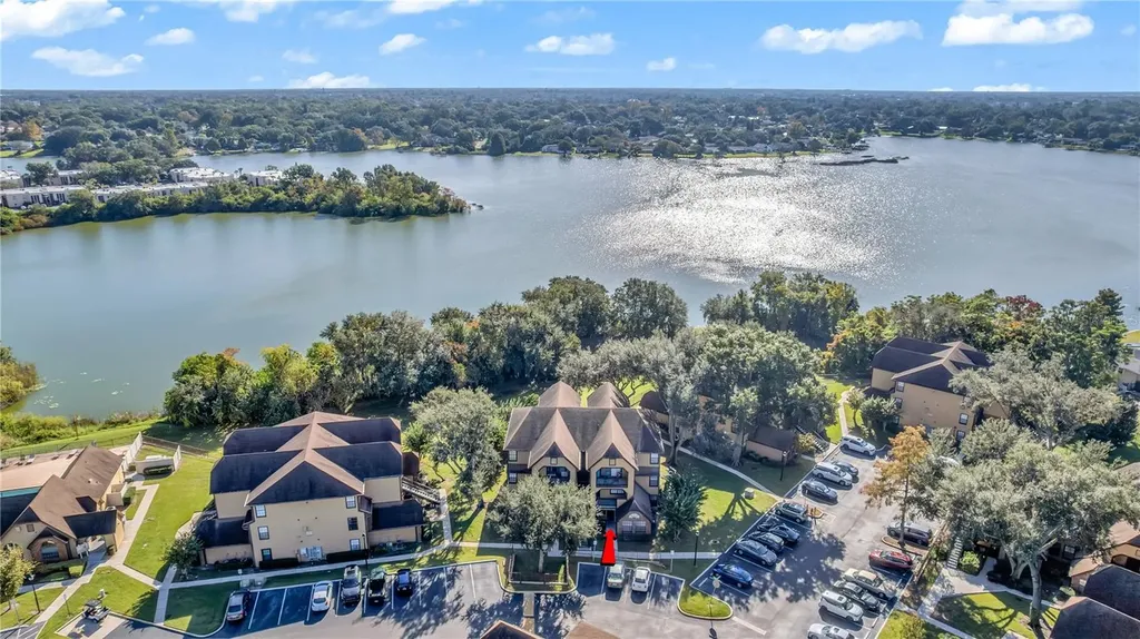 355 Lakepointe Drive Altamonte Springs FL 32701