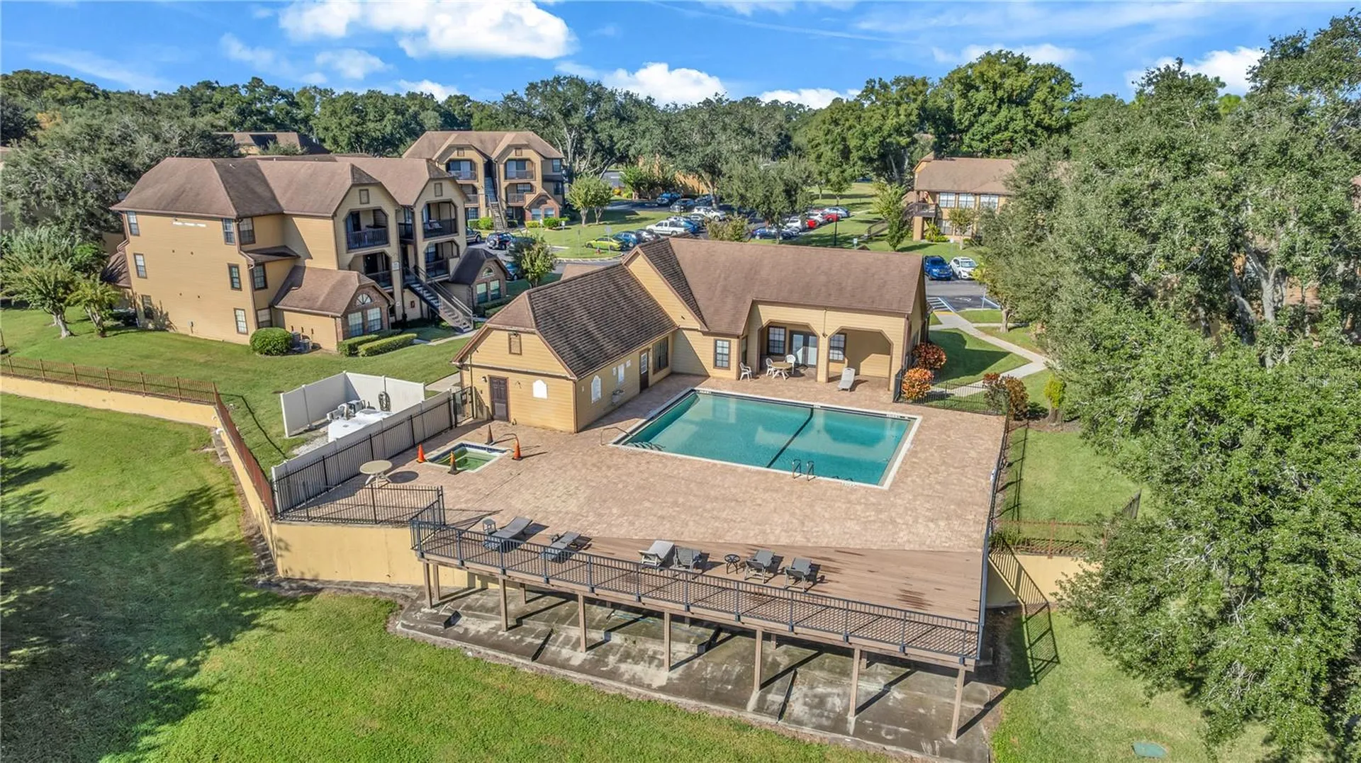 355 Lakepointe Drive Altamonte Springs FL 32701