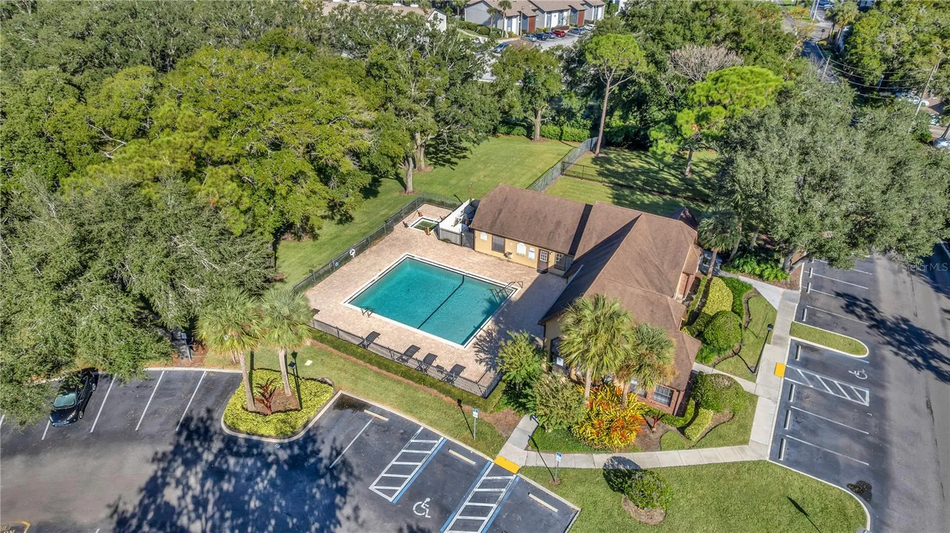 355 Lakepointe Drive Altamonte Springs FL 32701