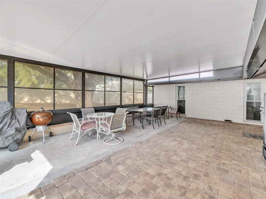 3509 King George Lane Seffner FL 33584