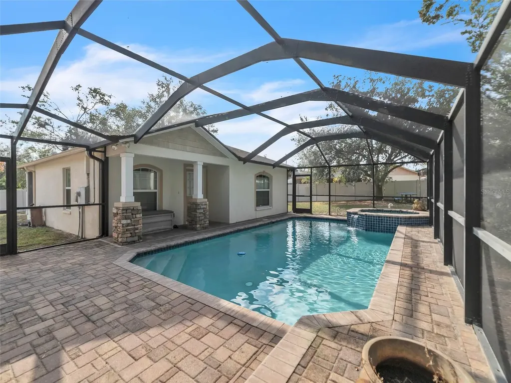 3509 King George Lane Seffner FL 33584