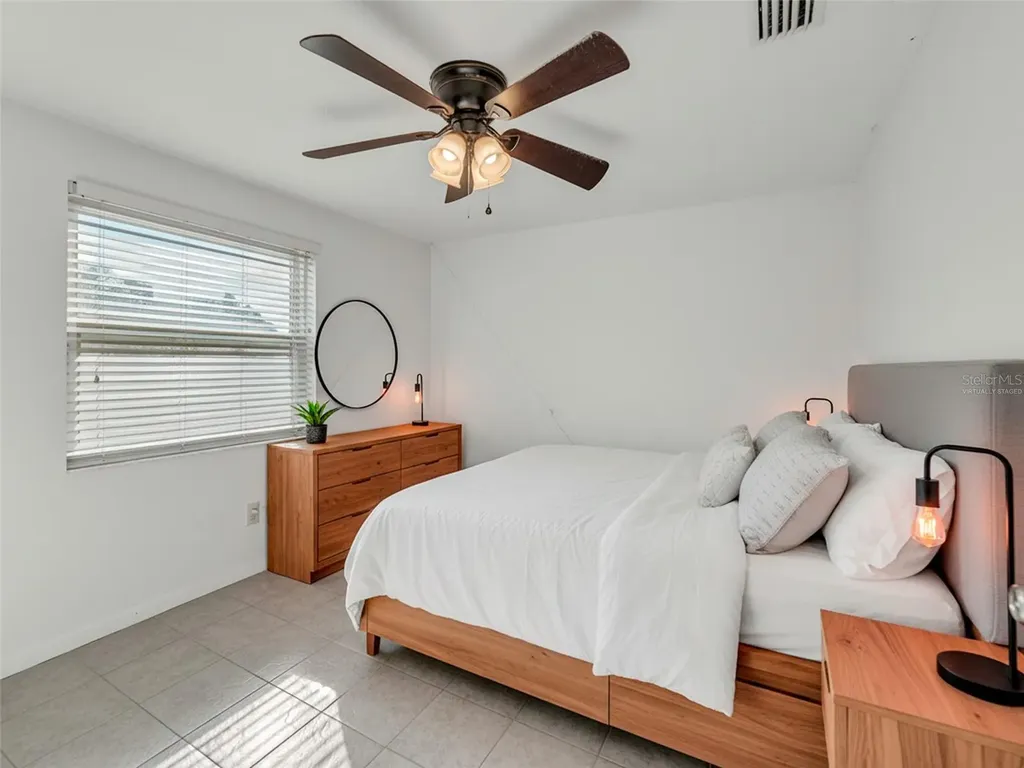 3509 King George Lane Seffner FL 33584