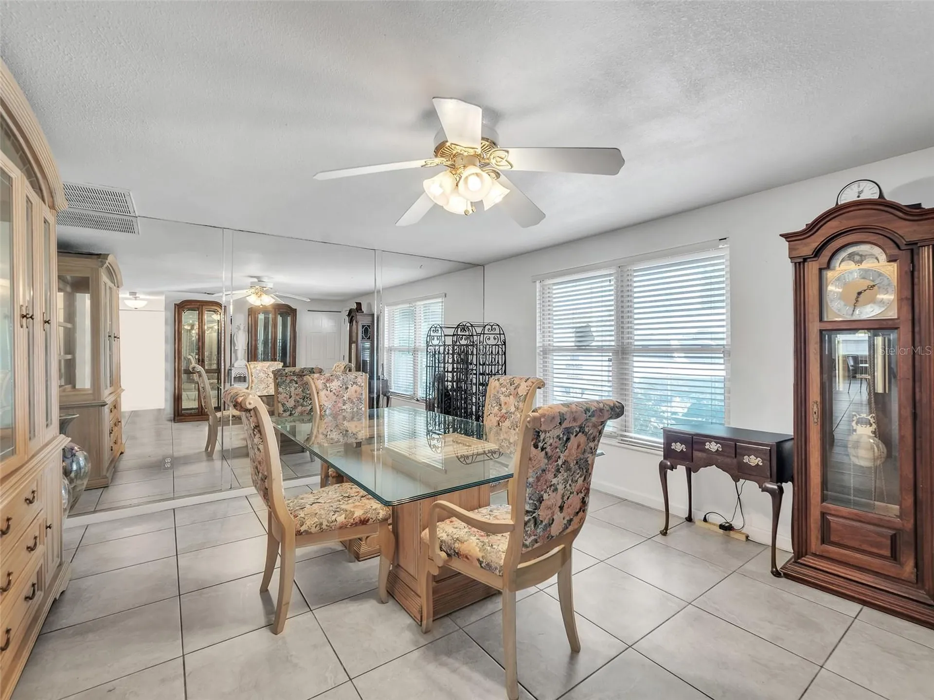3509 King George Lane Seffner FL 33584