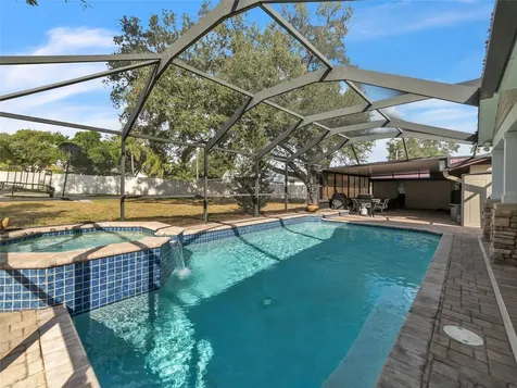 3509 King George Lane Seffner FL 33584