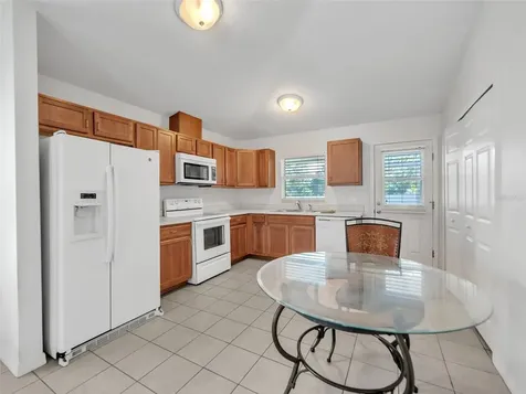 3509 King George Lane Seffner FL 33584
