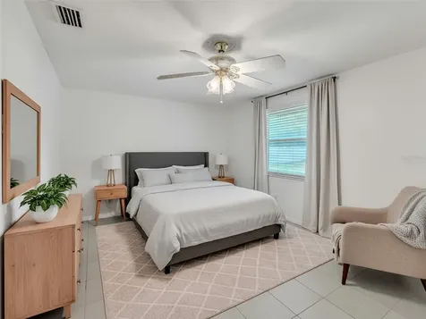 3509 King George Lane Seffner FL 33584